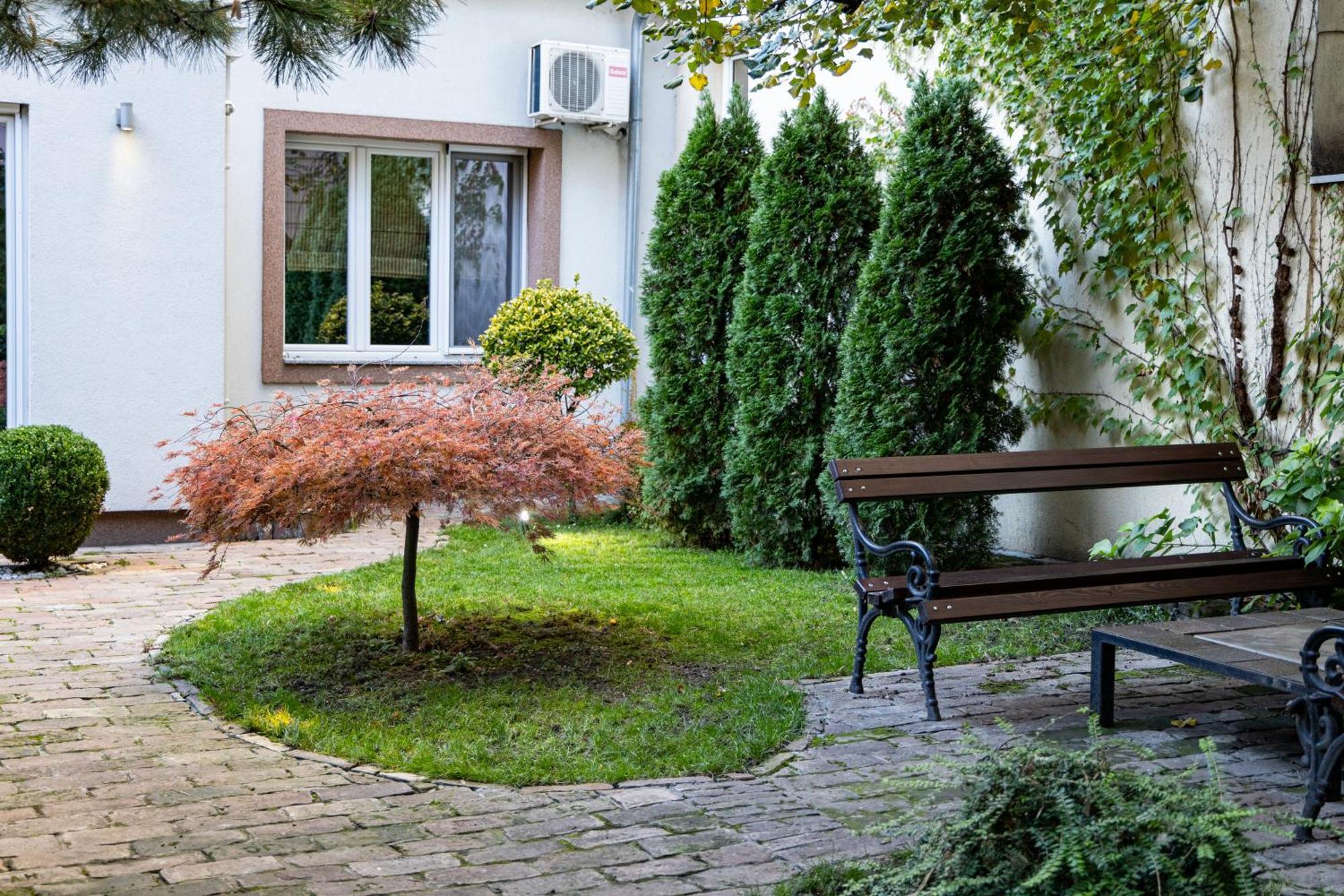 Green And Blue Garden Apartments Beograd Eksteriør billede